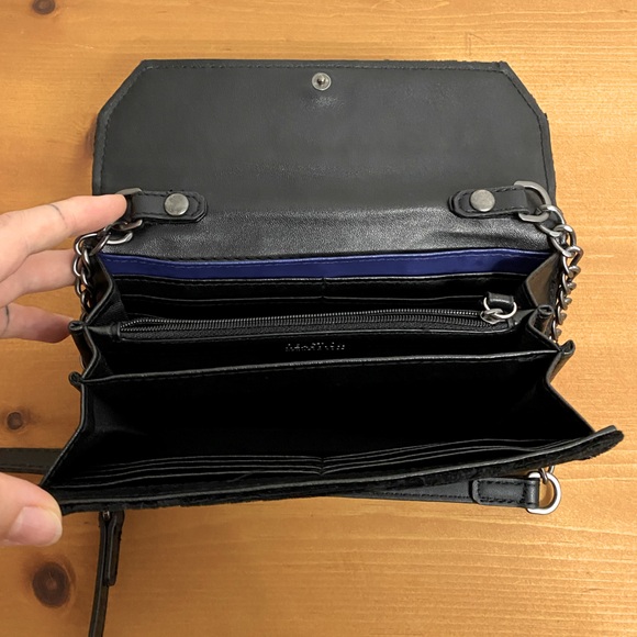 Kenneth Cole Reaction Purse - Picture 5 of 5